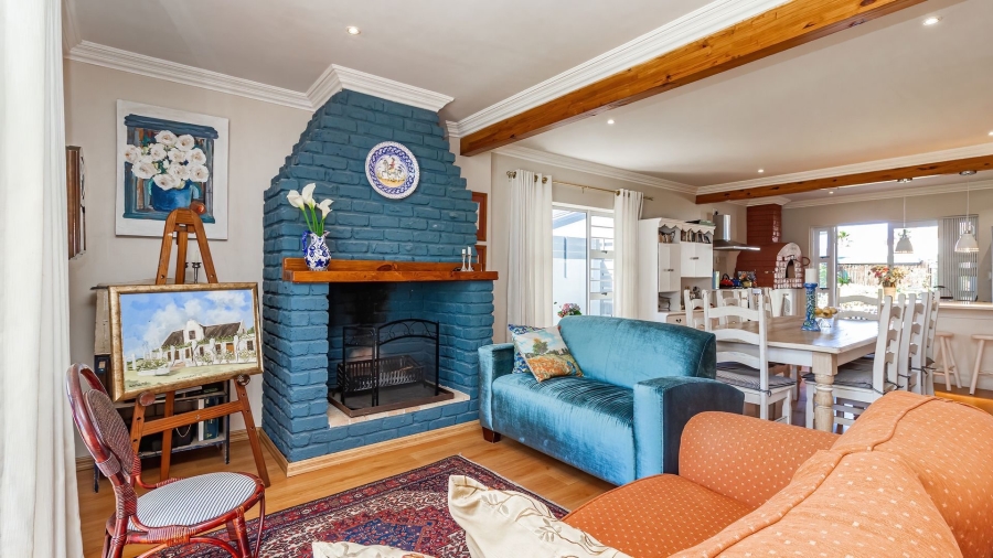 4 Bedroom Property for Sale in Kleinmond Western Cape